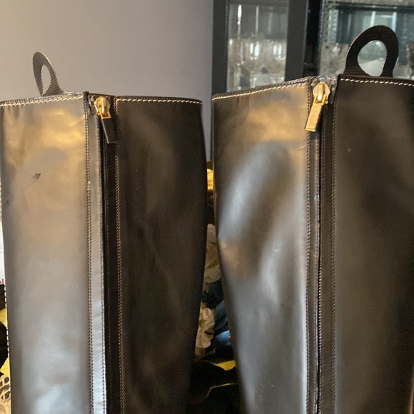 Authentic Louis Vuitton black Gold padlock boots - Picture 5 of 12